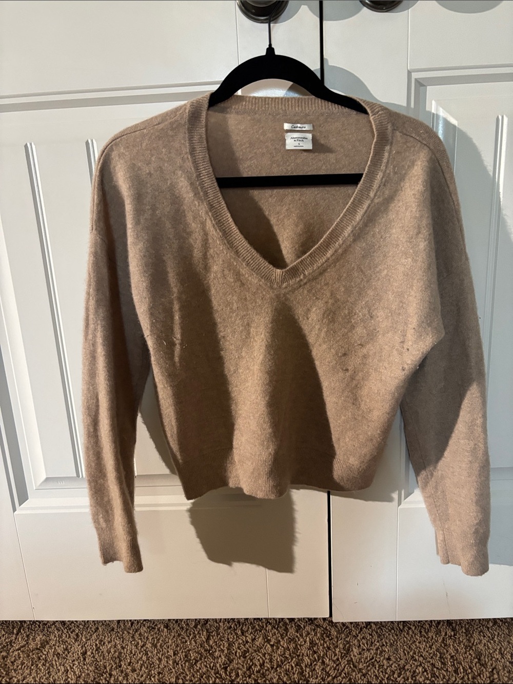 Abercrombie & Fitch Women's V-Neck Sweater in Taupe